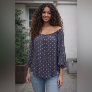 Abercrombie and Fitch off the shoulder blouse